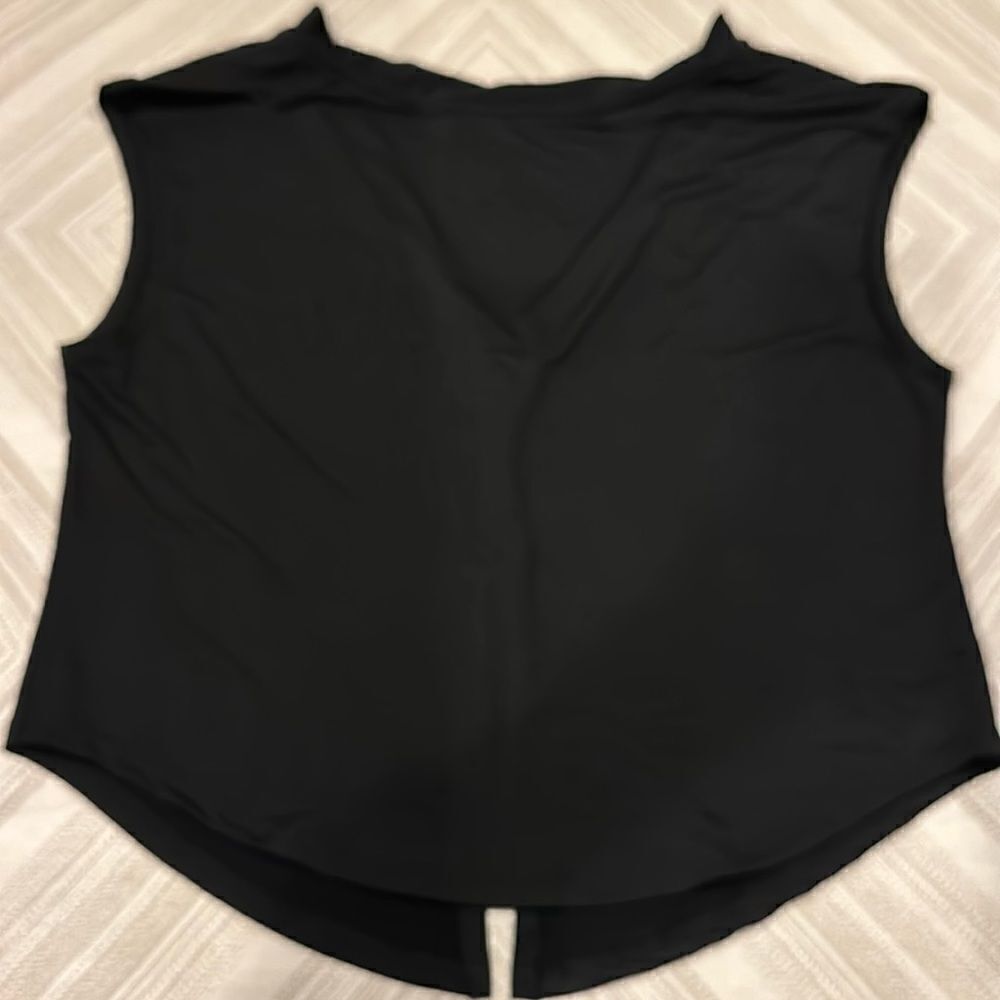 Heroine Sport Women’s Black Convertible Scoop/V Neck Slink Top, Size S